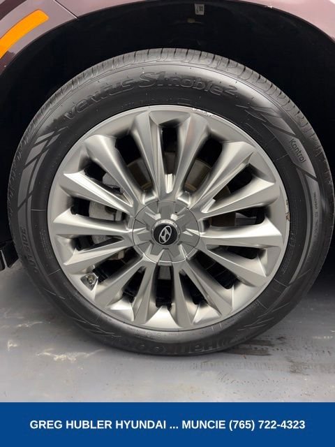 Used 2020 Red Hyundai Limited image 33