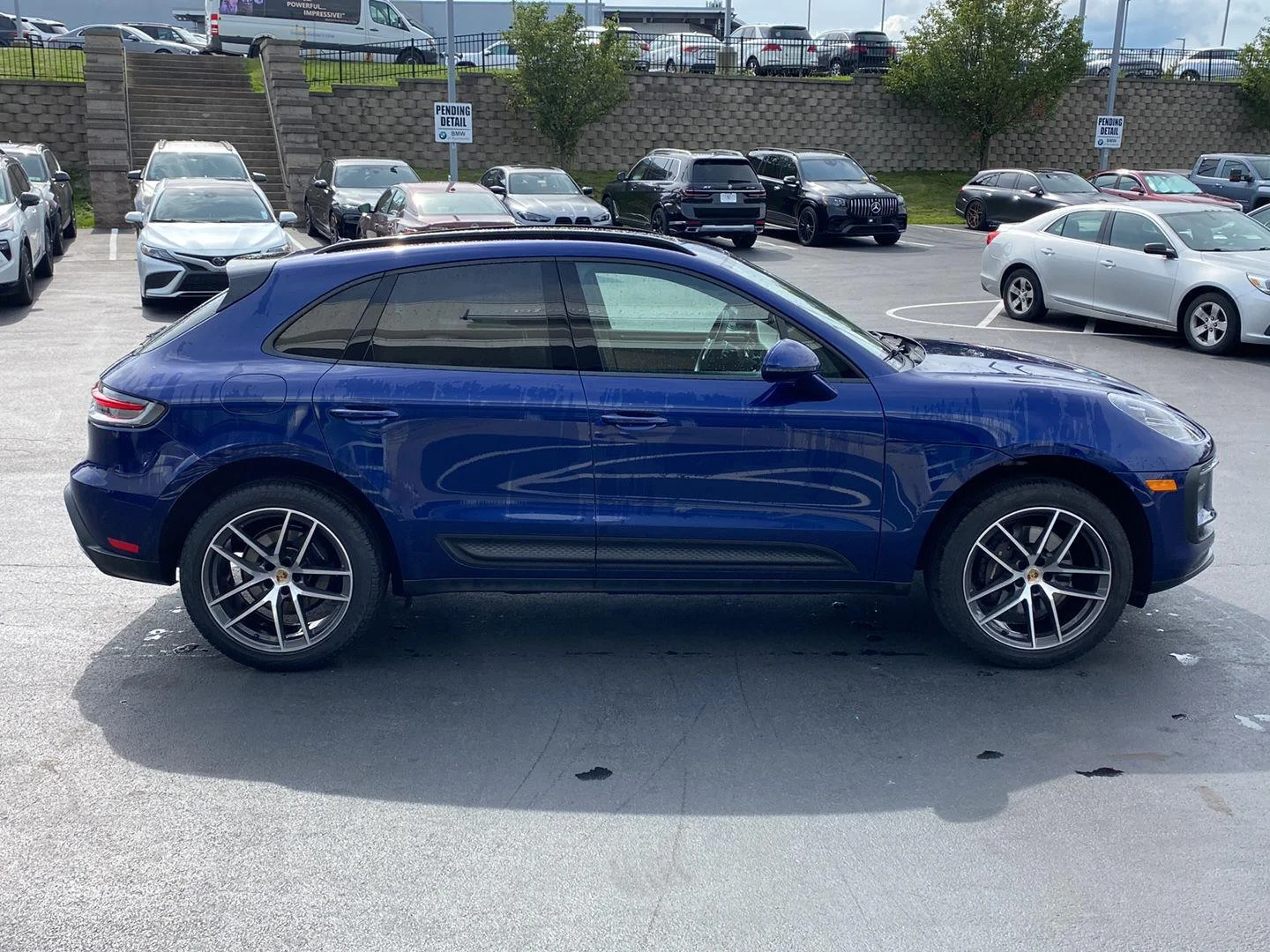 Used 2024 Gentian Blue Metallic Porsche  image 2