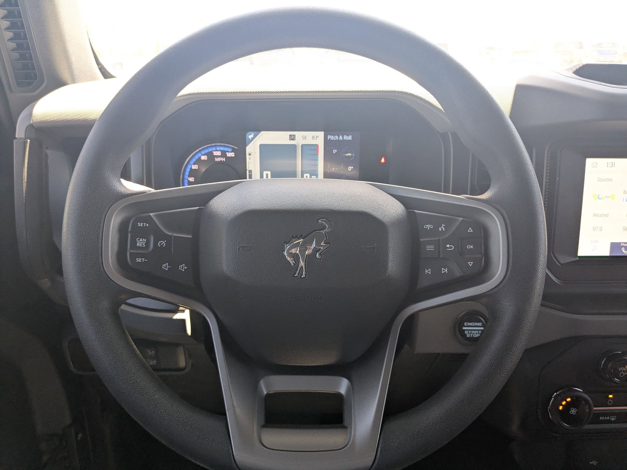Used 2023 Blue Ford Base image 16