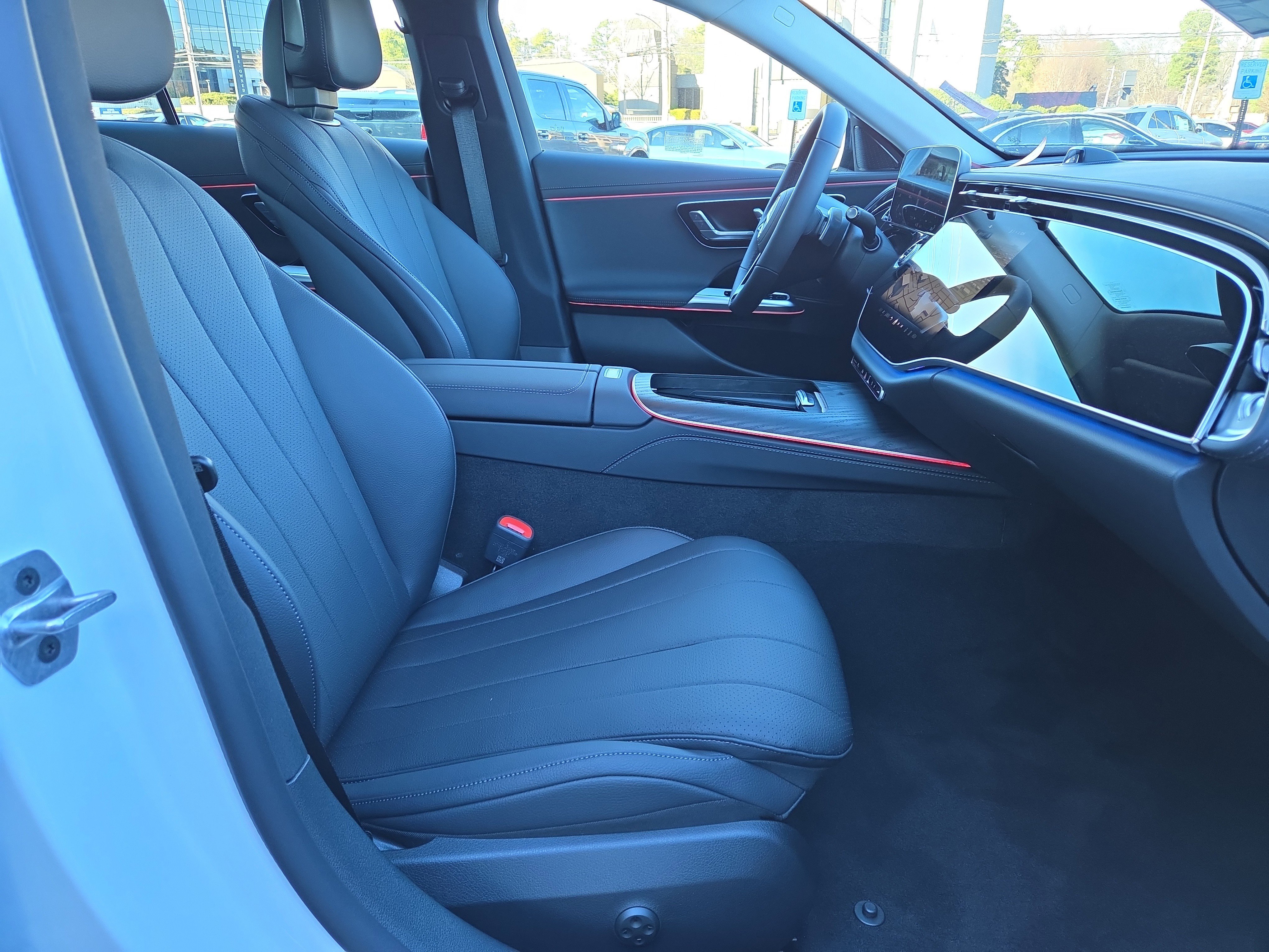 New 2026 Polar White Mercedes-Benz E 350 image 42