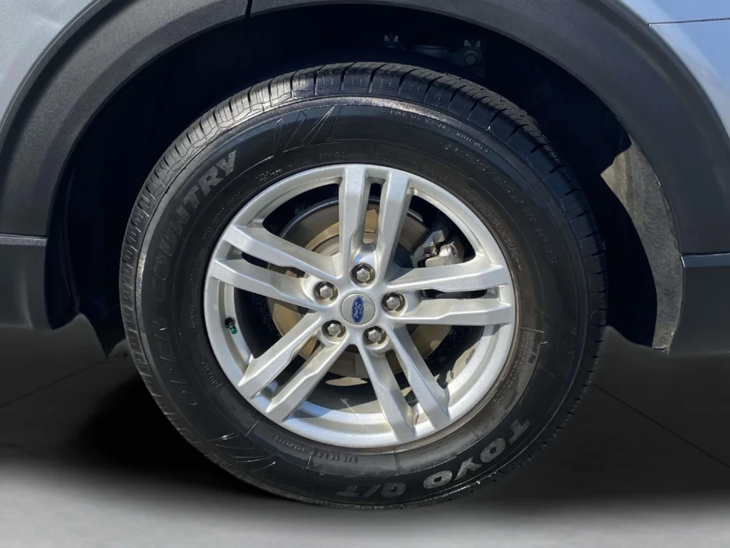 Used 2023 Silver Metallic Ford XLT image 8