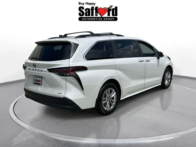 Used 2026 Ice Cap Toyota XLE image 8