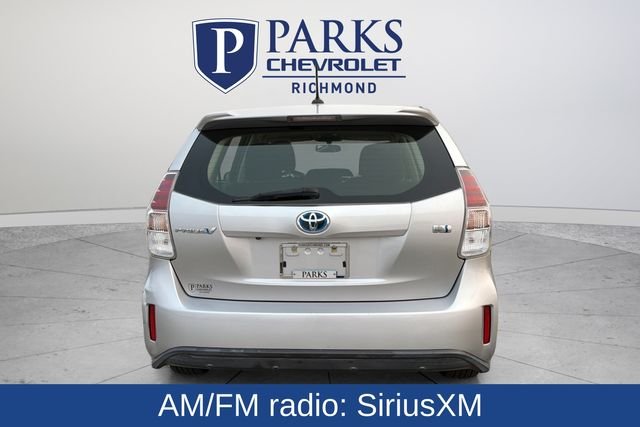 Used 2017 Silver Toyota Three image 7