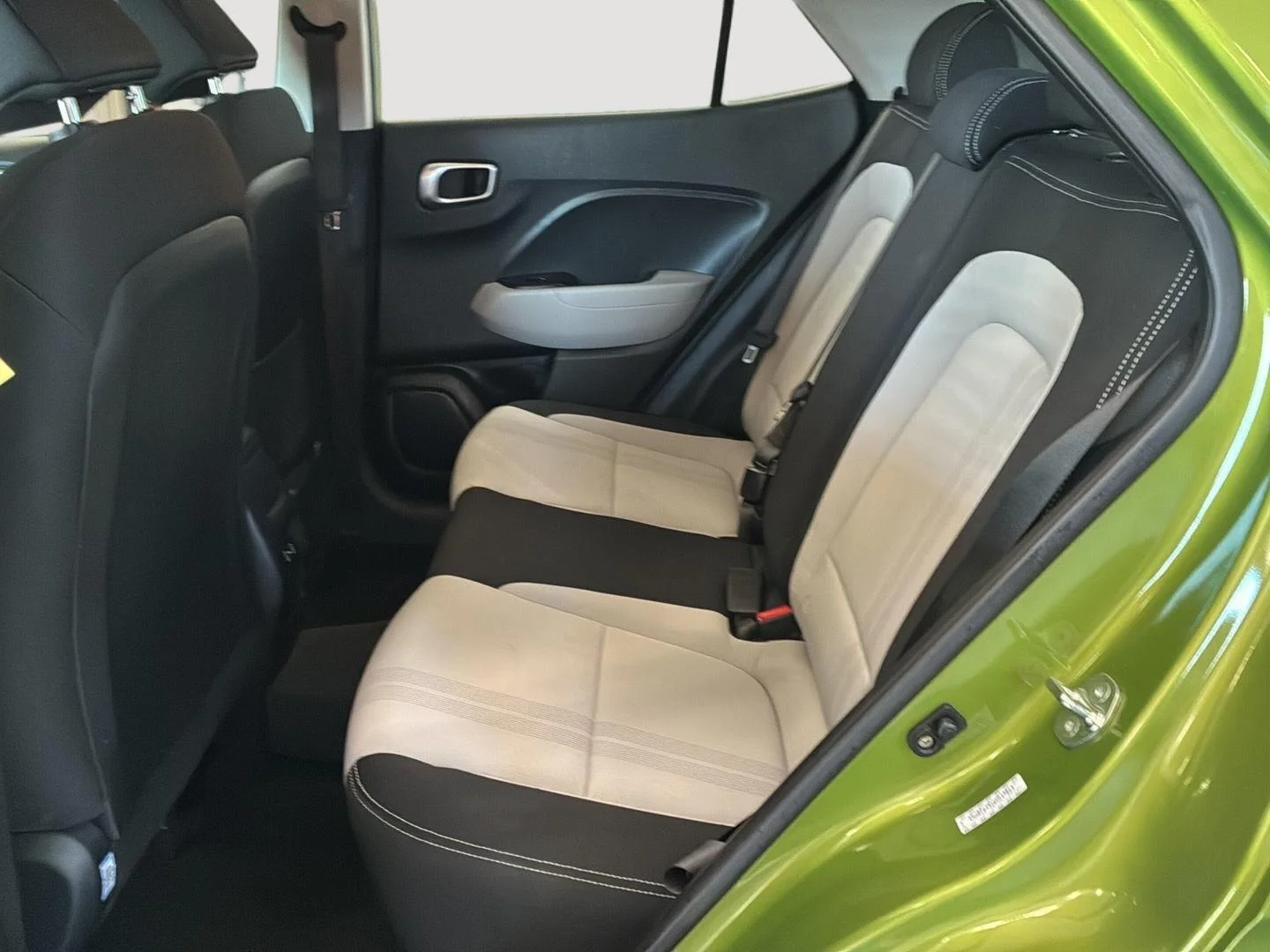 Used 2024 Green Apple Hyundai SEL image 19