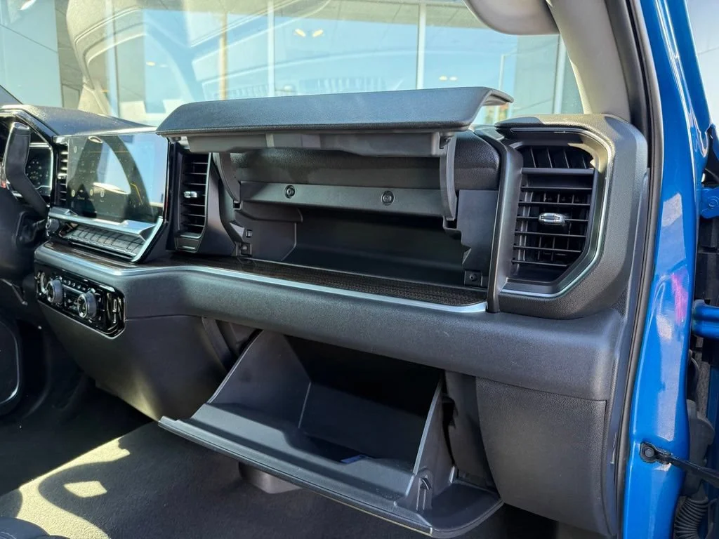 Used 2022 Glacier Blue Metallic Chevrolet LT image 15