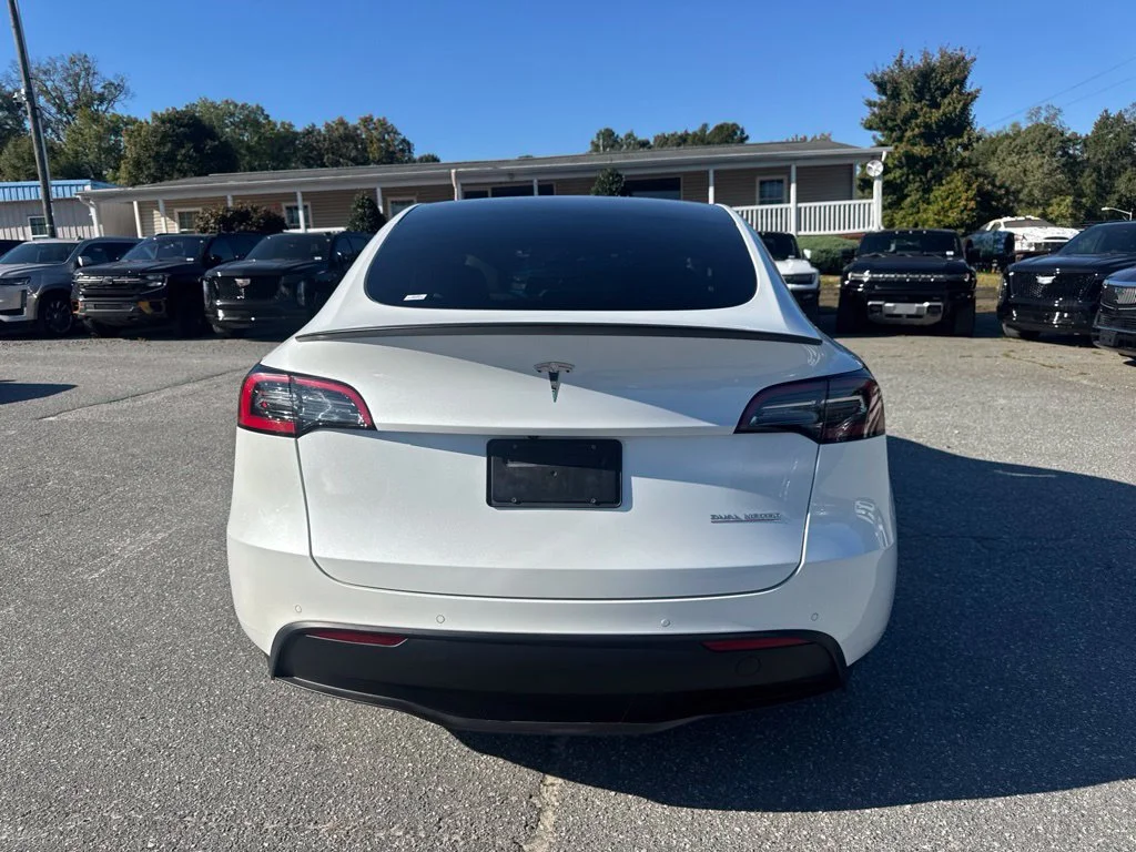 Used 2022 White Tesla Performance image 4