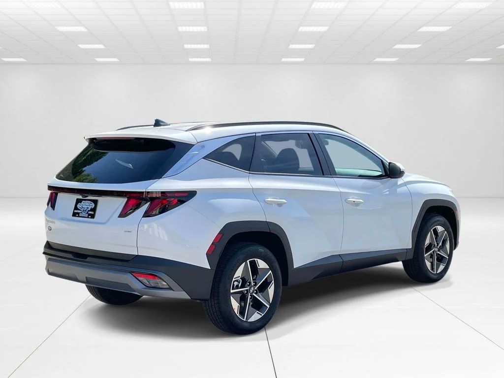 New 2026 White Hyundai SEL image 6
