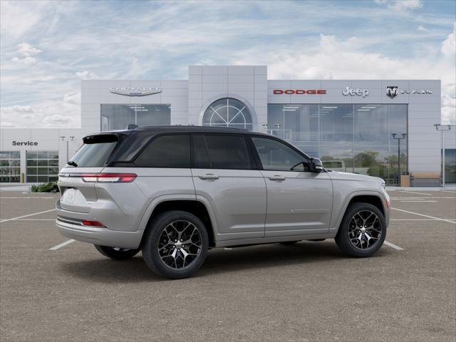 New 2026 Silver Zynith Exterior Paint Jeep Summit image 30