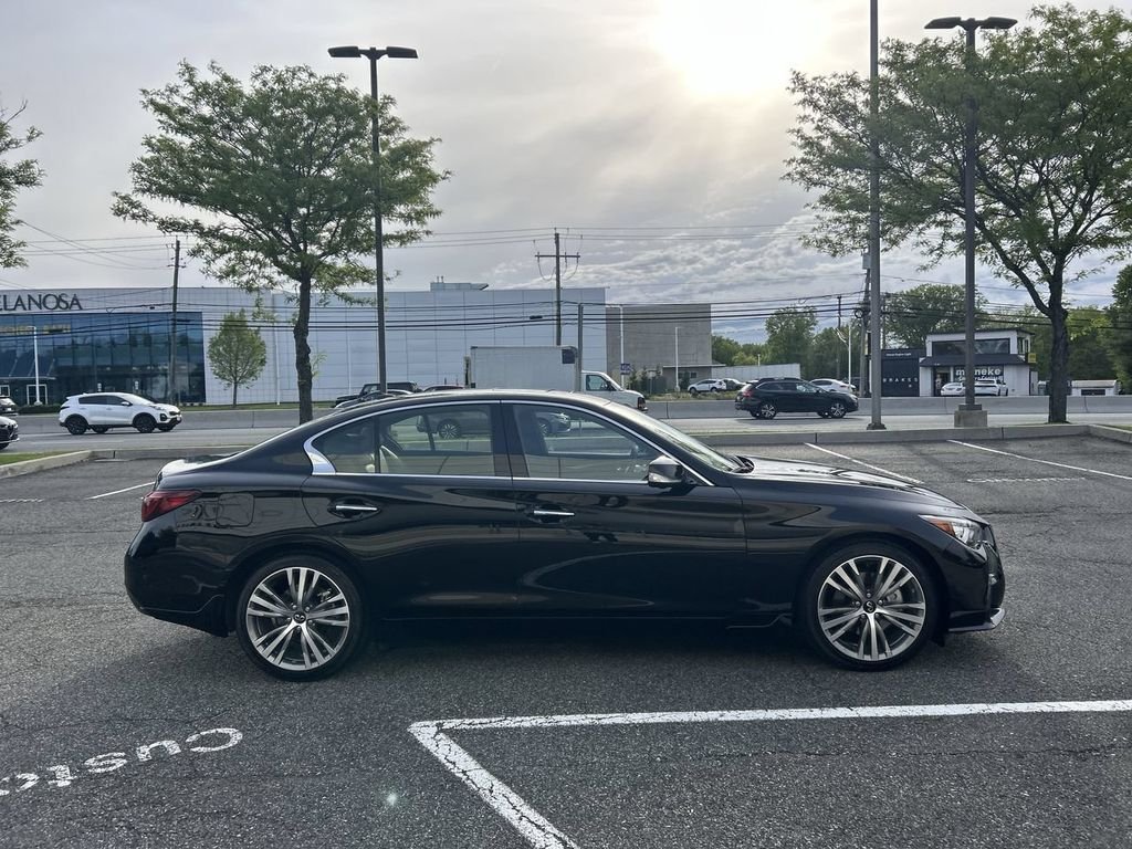 Certified Used 2022 Black Obsidian INFINITI SENSORY image 9