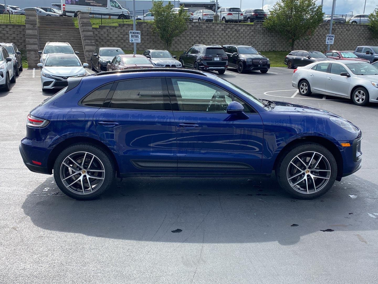 Used 2024 Gentian Blue Metallic Porsche  image 2
