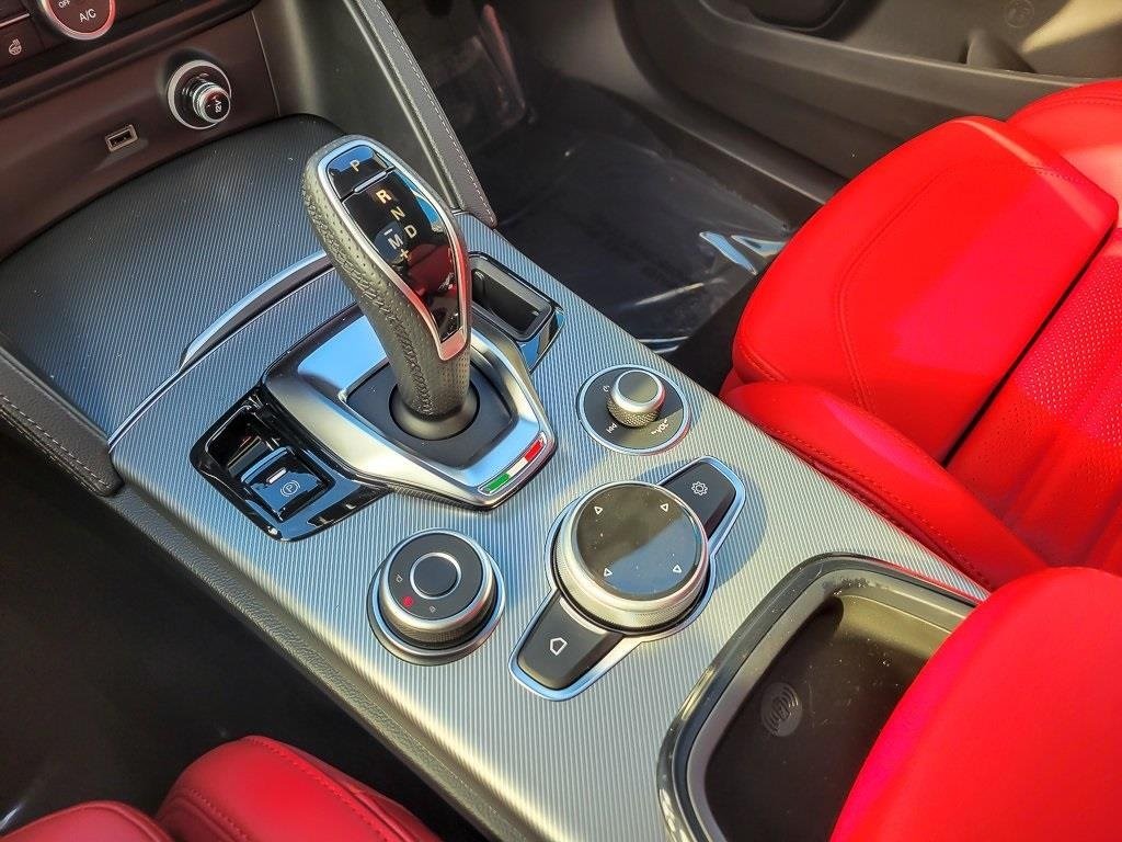 2025 ALFA ROMEO STELVIO - Image 16