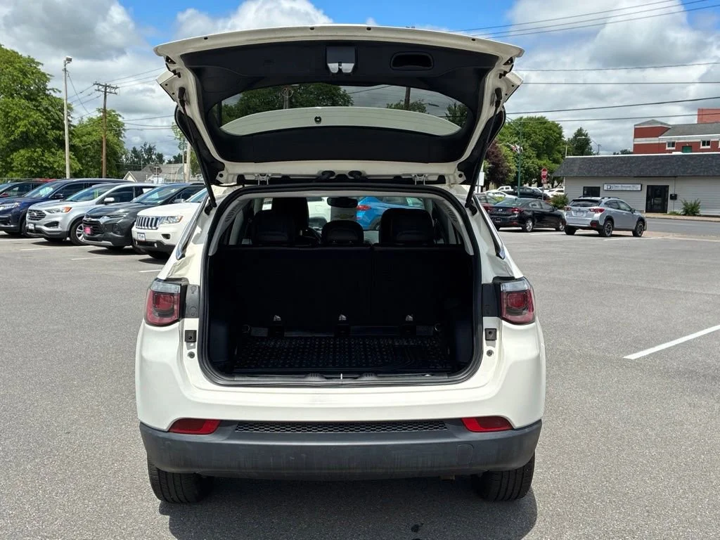 Used 2019 White Clearcoat Jeep Latitude image 47