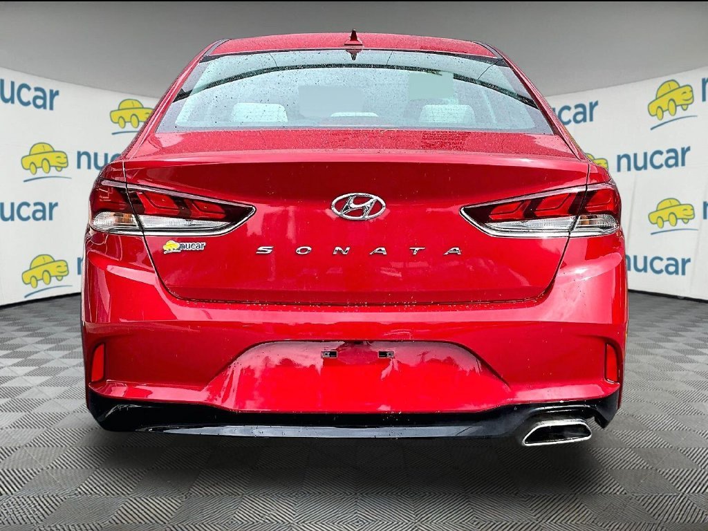 Used 2018 Red Hyundai SEL image 5