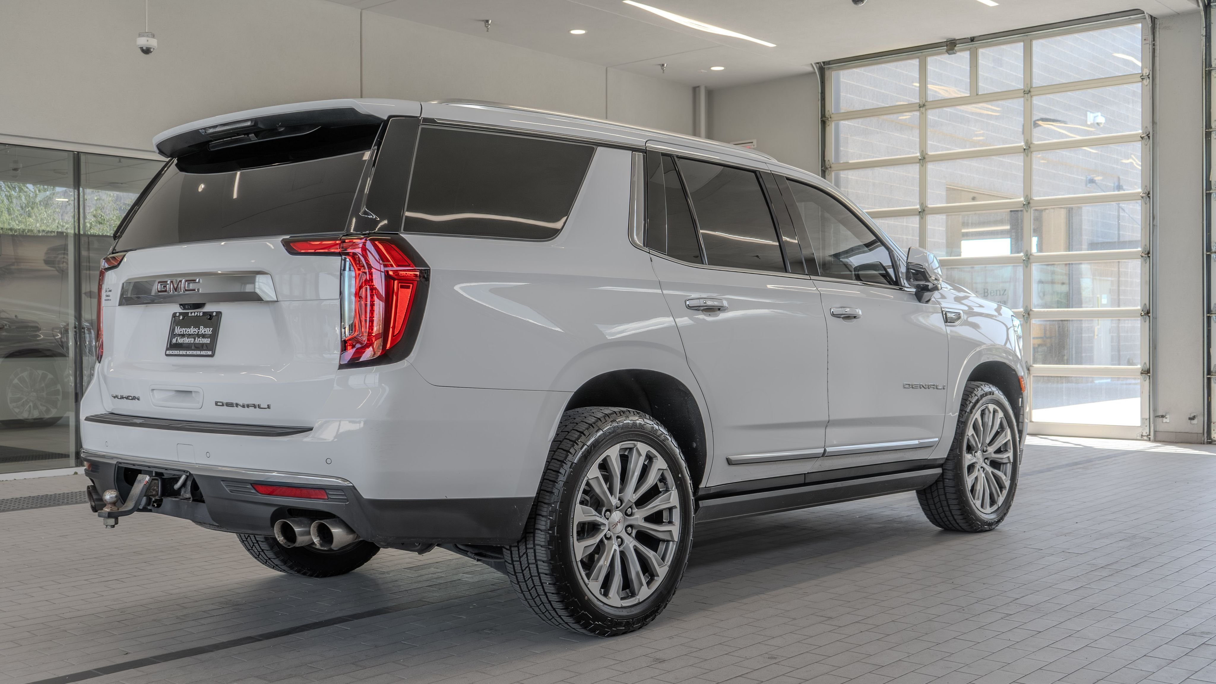 Used 2021 Summit White GMC Denali image 29