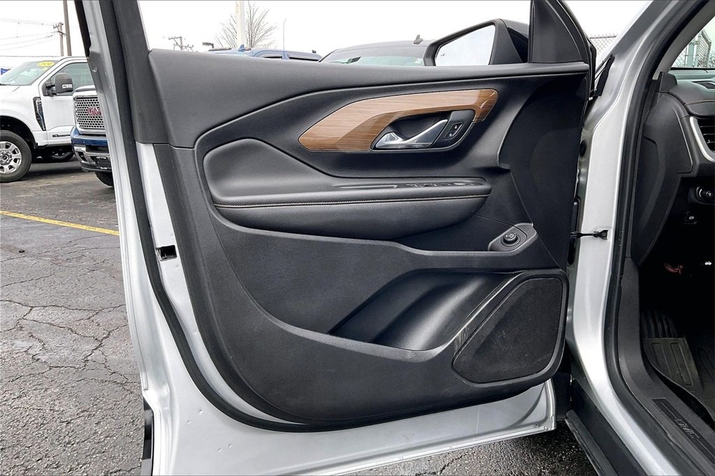 2021 GMC TERRAIN - Image 19