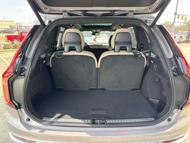 New 2026 Aurora Silver Volvo Ultra image 10
