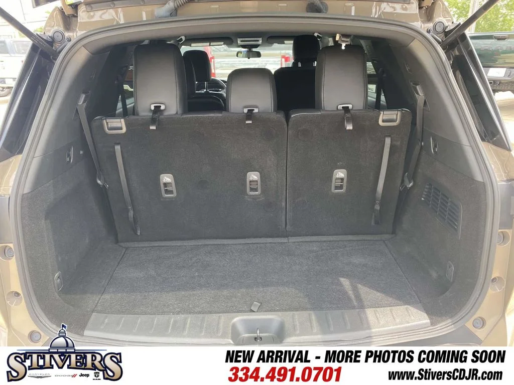Used 2024 Beige Nissan Rock Creek image 45