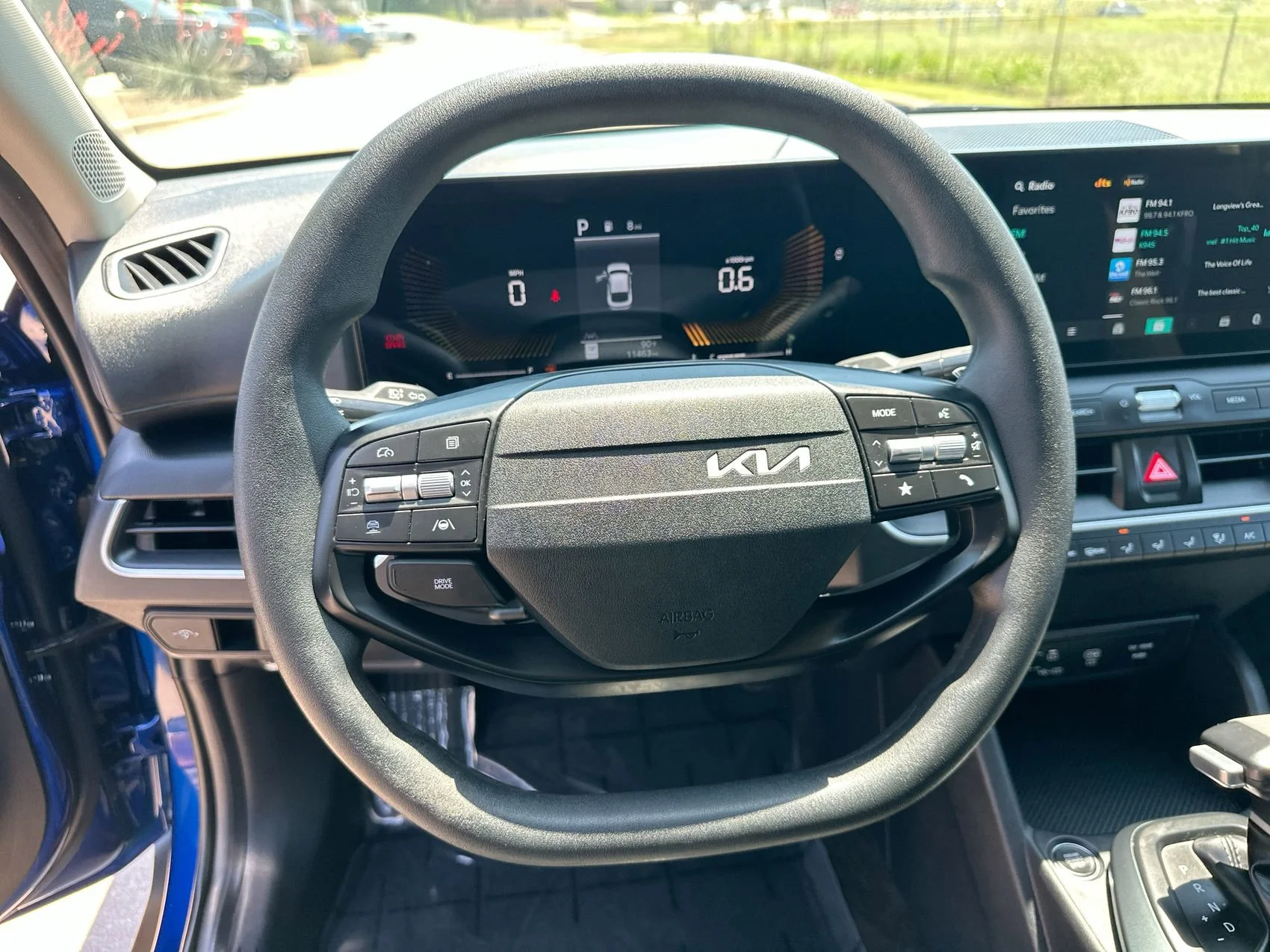Used 2025 Deep Sea Blue Kia LXS image 14