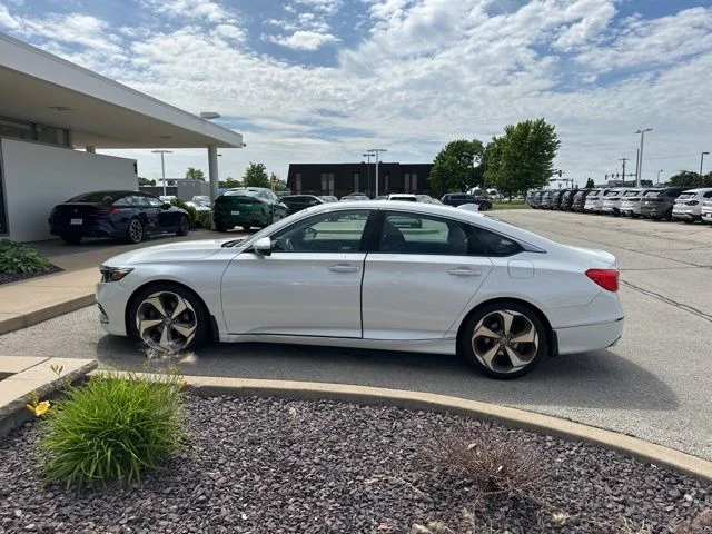 Used 2020 White Honda Touring 2.0T image 7