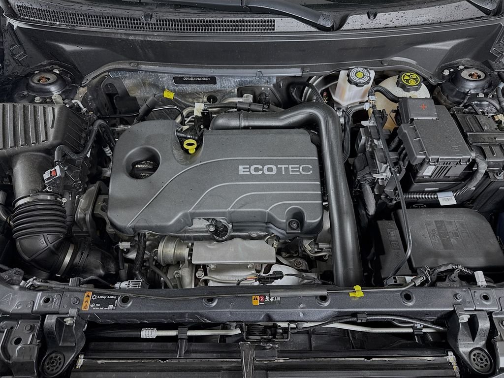 Used 2022 Gray Chevrolet LS image 28