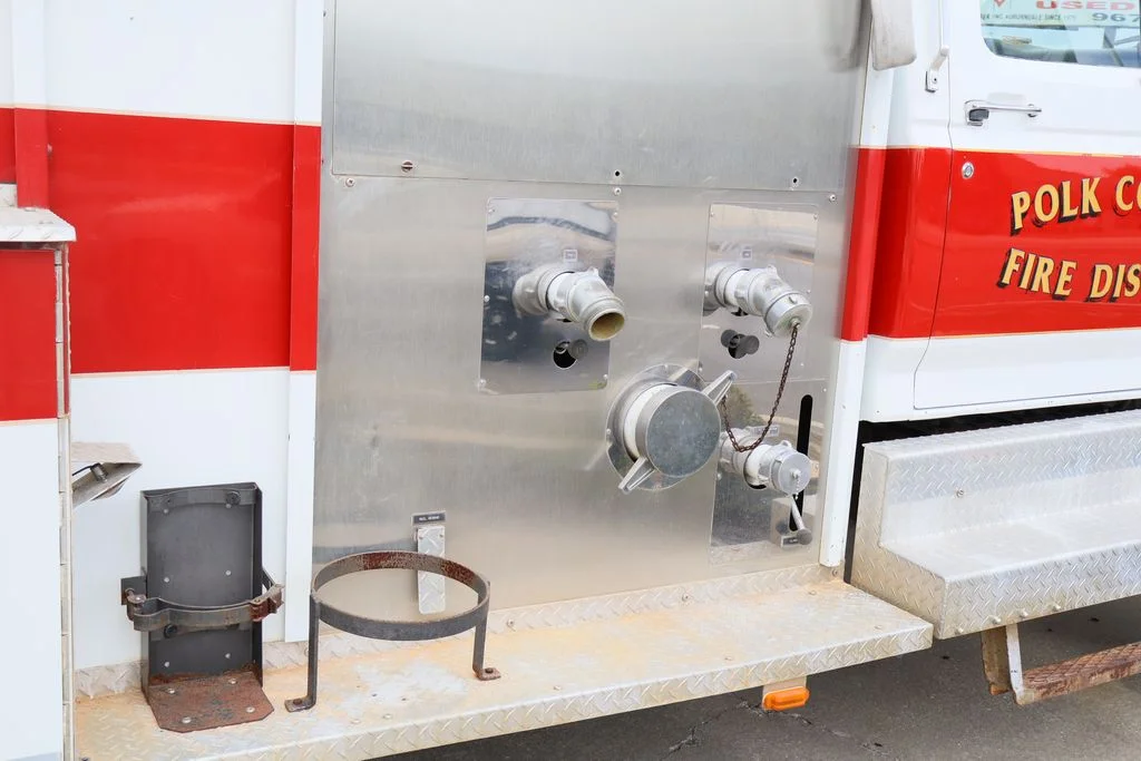 Used 1987  Ford F8000 image 26