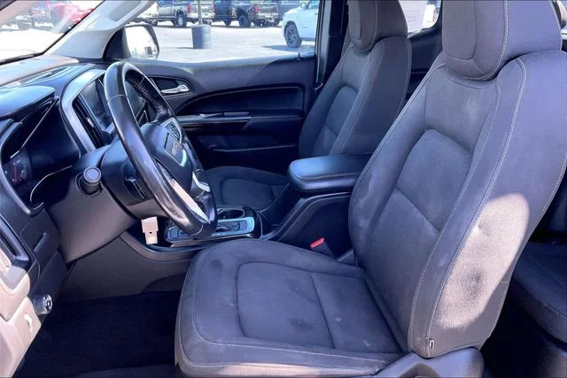 Used 2017 Silver GMC SLE1 image 26