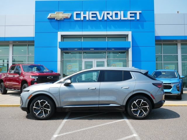 Used 2024 Chevrolet Equinox EV LT with VIN 3GN7DLRR9RS275417 for sale in Roseville, MN
