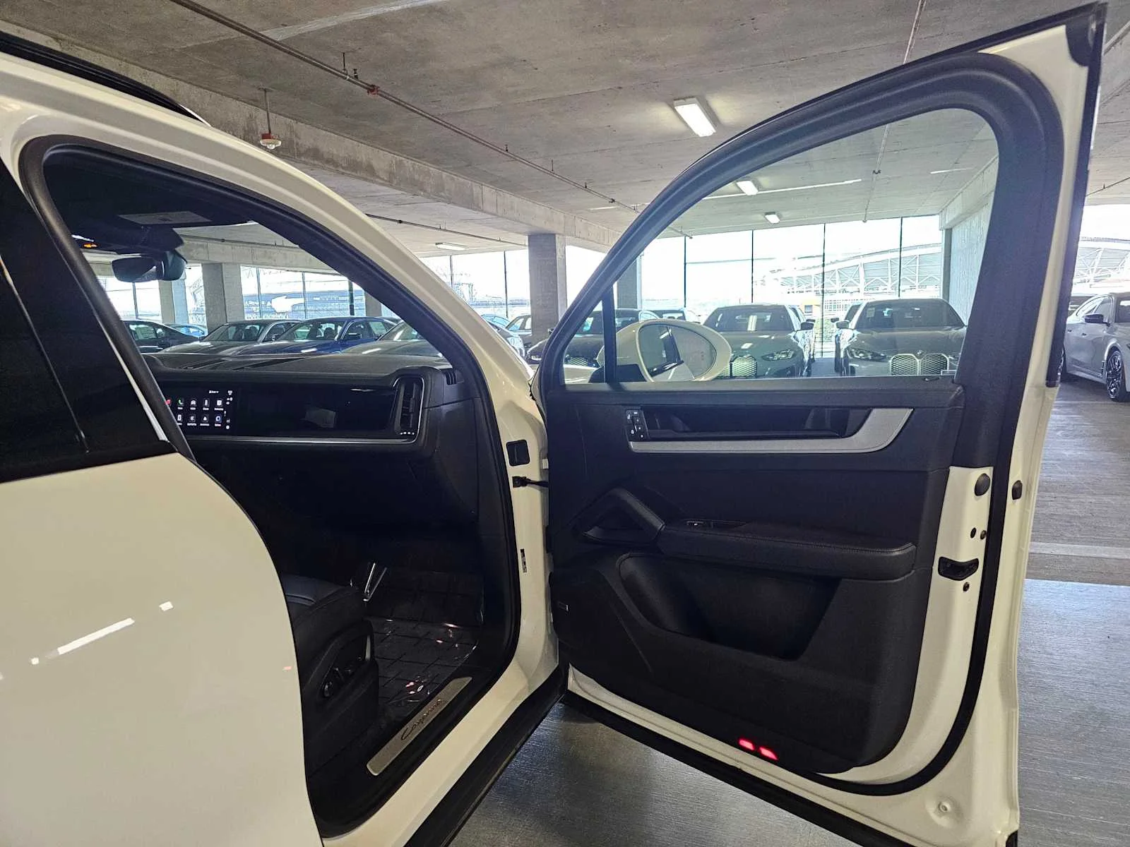 Used 2024 Carrara White Metallic Porsche  image 27