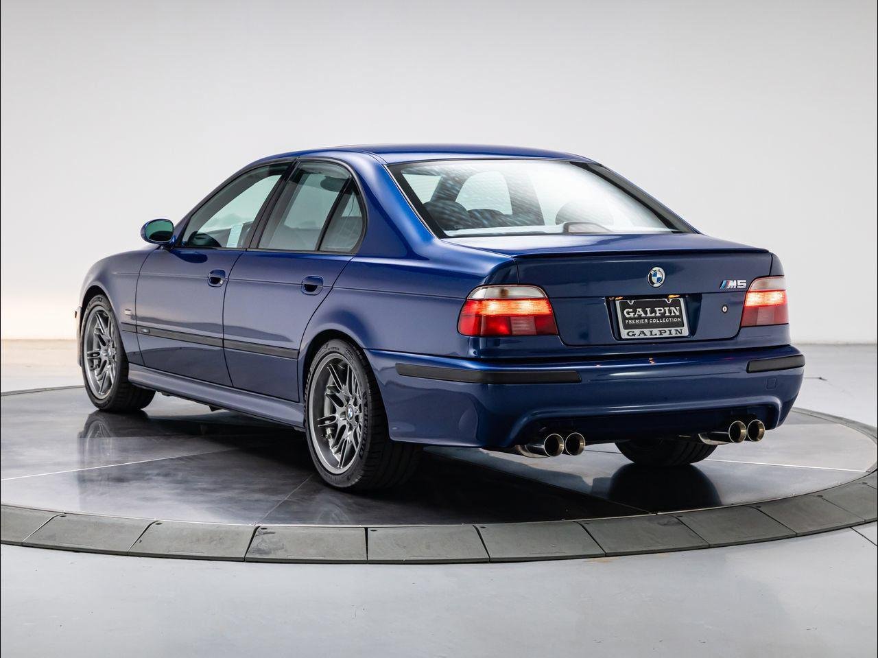 Used 2000 Le Mans Blue BMW E39 image 3