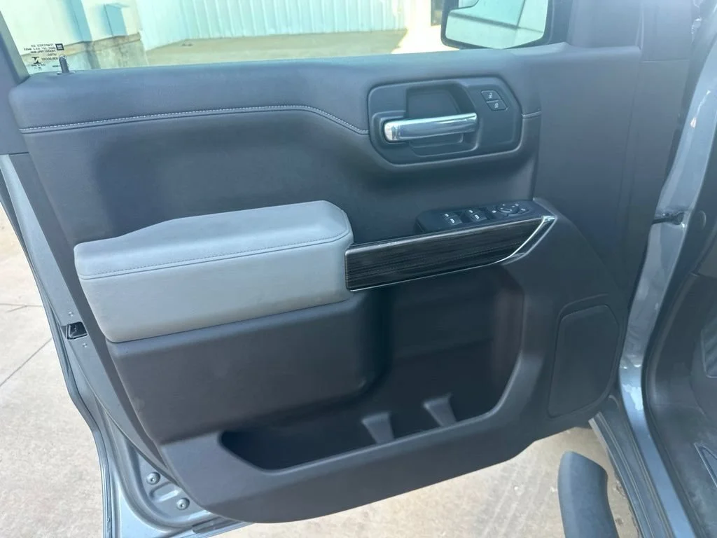 2021 Chevrolet Silverado 1500 RST - Photo 7