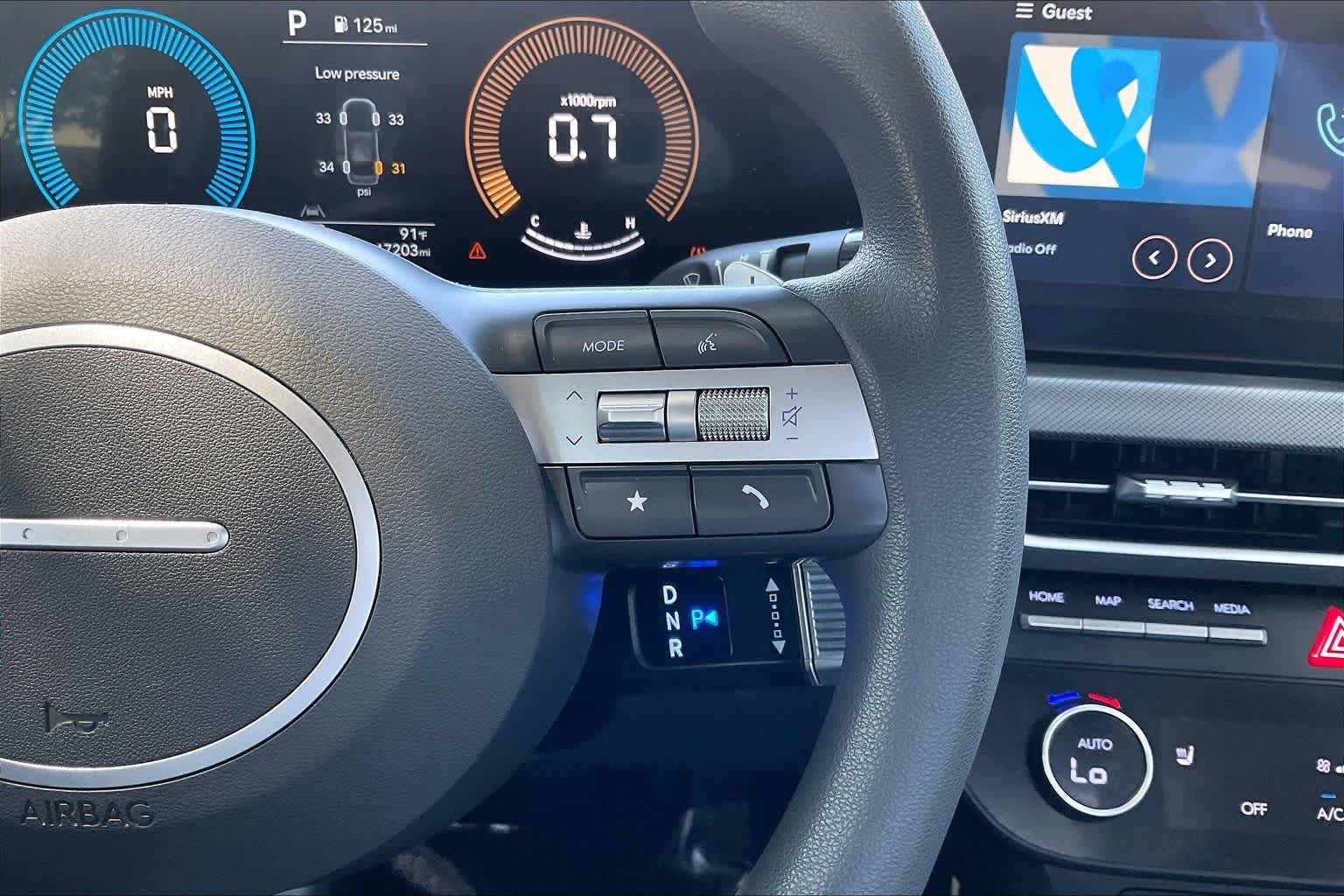 2025 Hyundai Sonata SEL - Photo 25