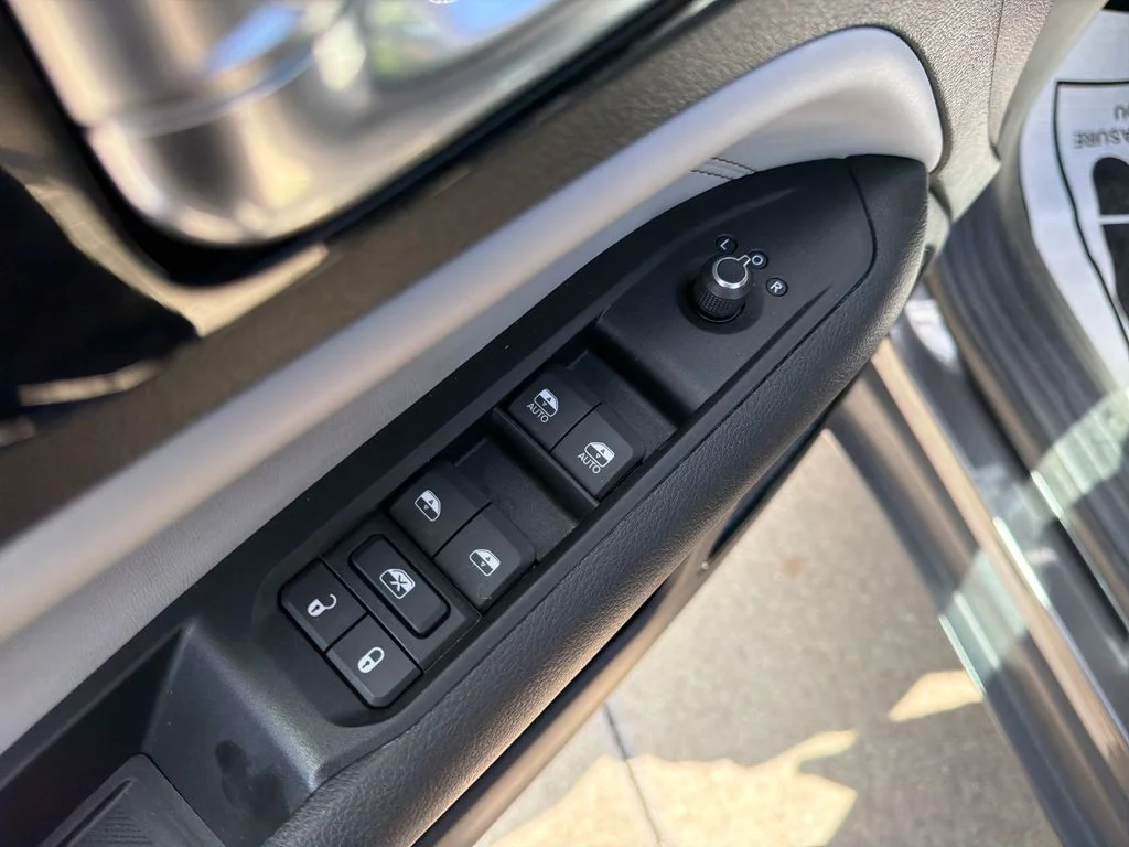 Certified Used 2022 Gray Jeep Limited image 16