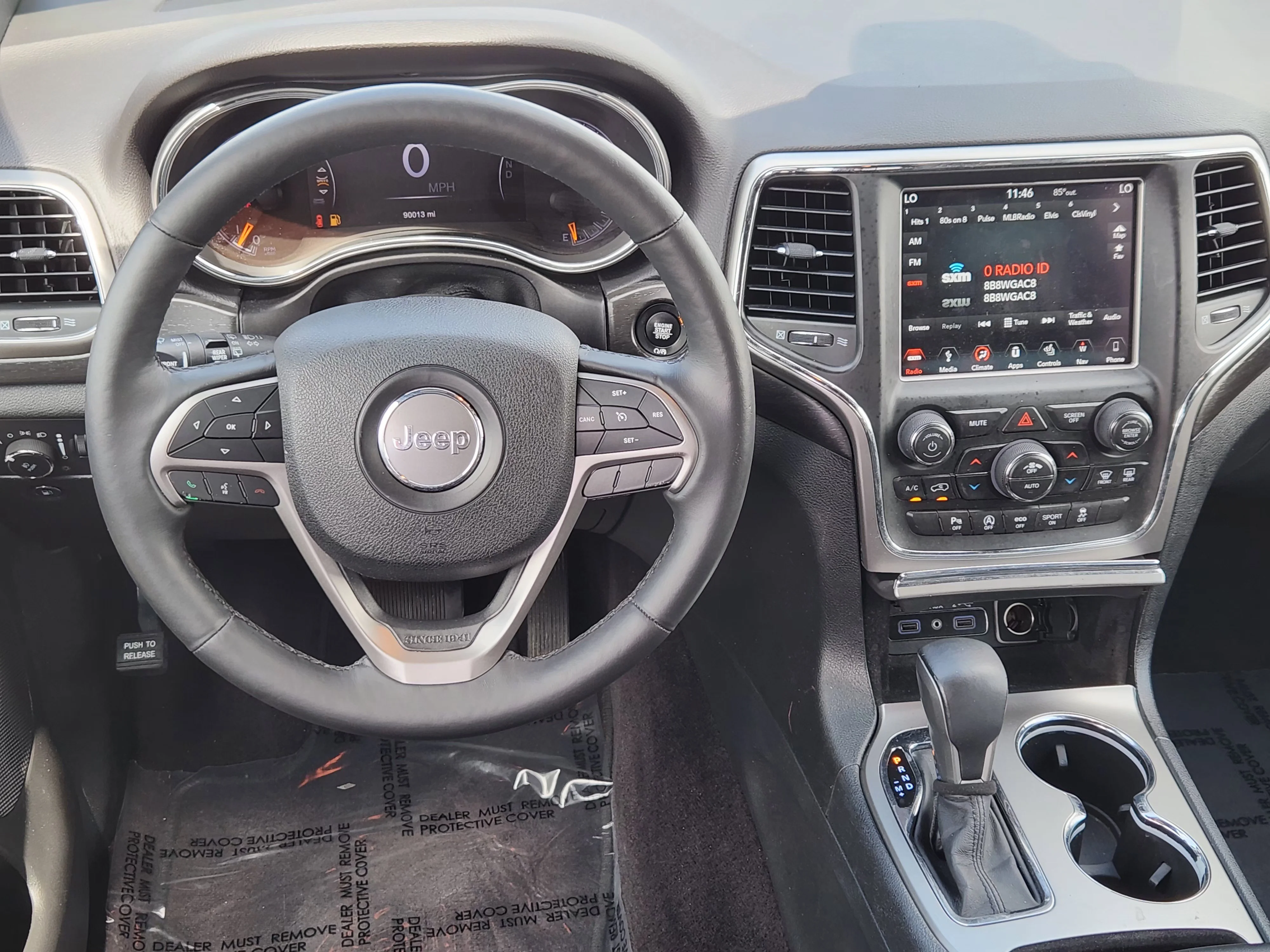 Used 2018 Granite Crystal Metallic Clearcoat Jeep Altitude image 25
