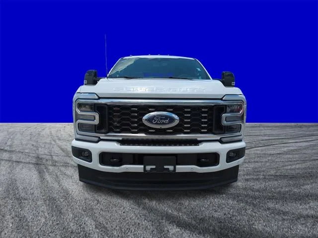 New 2026 Star White Metallic Tri-Coat Ford F-350® Platinum® image 9