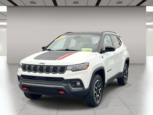 Used 2025 White Jeep Trailhawk image 8