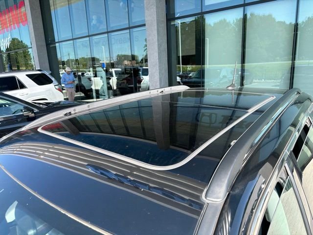 Used 2021 Silver Jeep Limited image 8