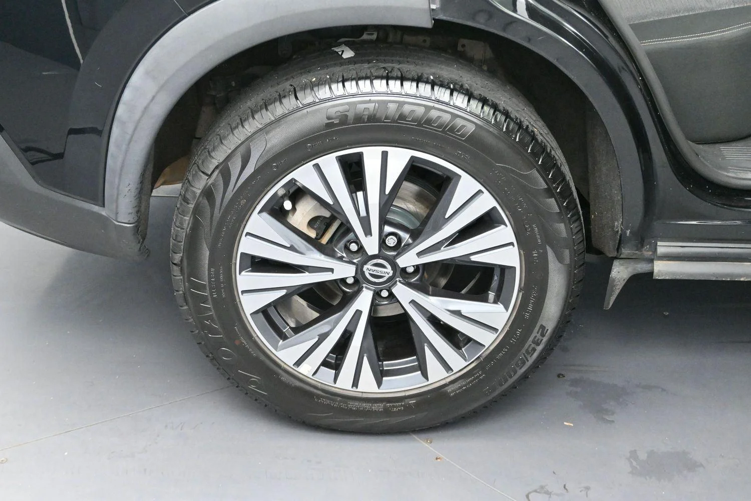 Used 2021 Super Black Nissan SV image 34