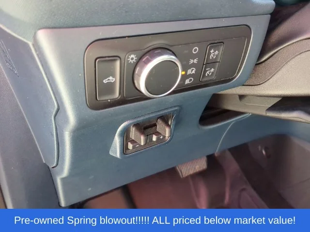 Used 2025 Red Ford XLT image 25