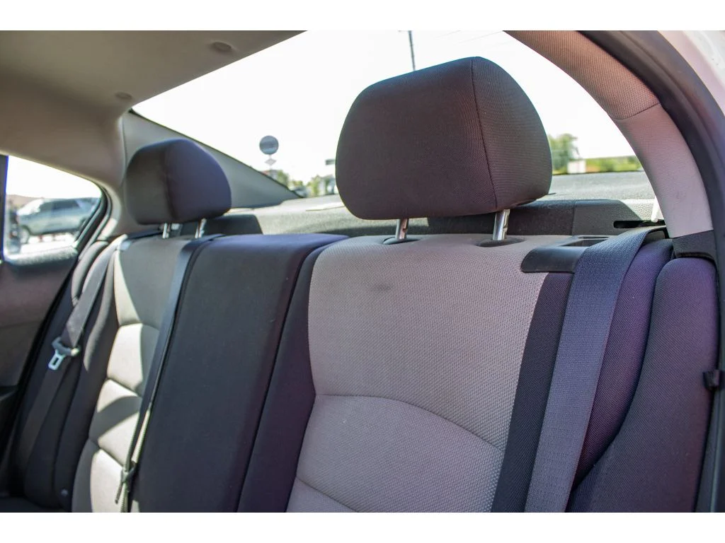 Used 2015 Summit White Chevrolet LS image 18