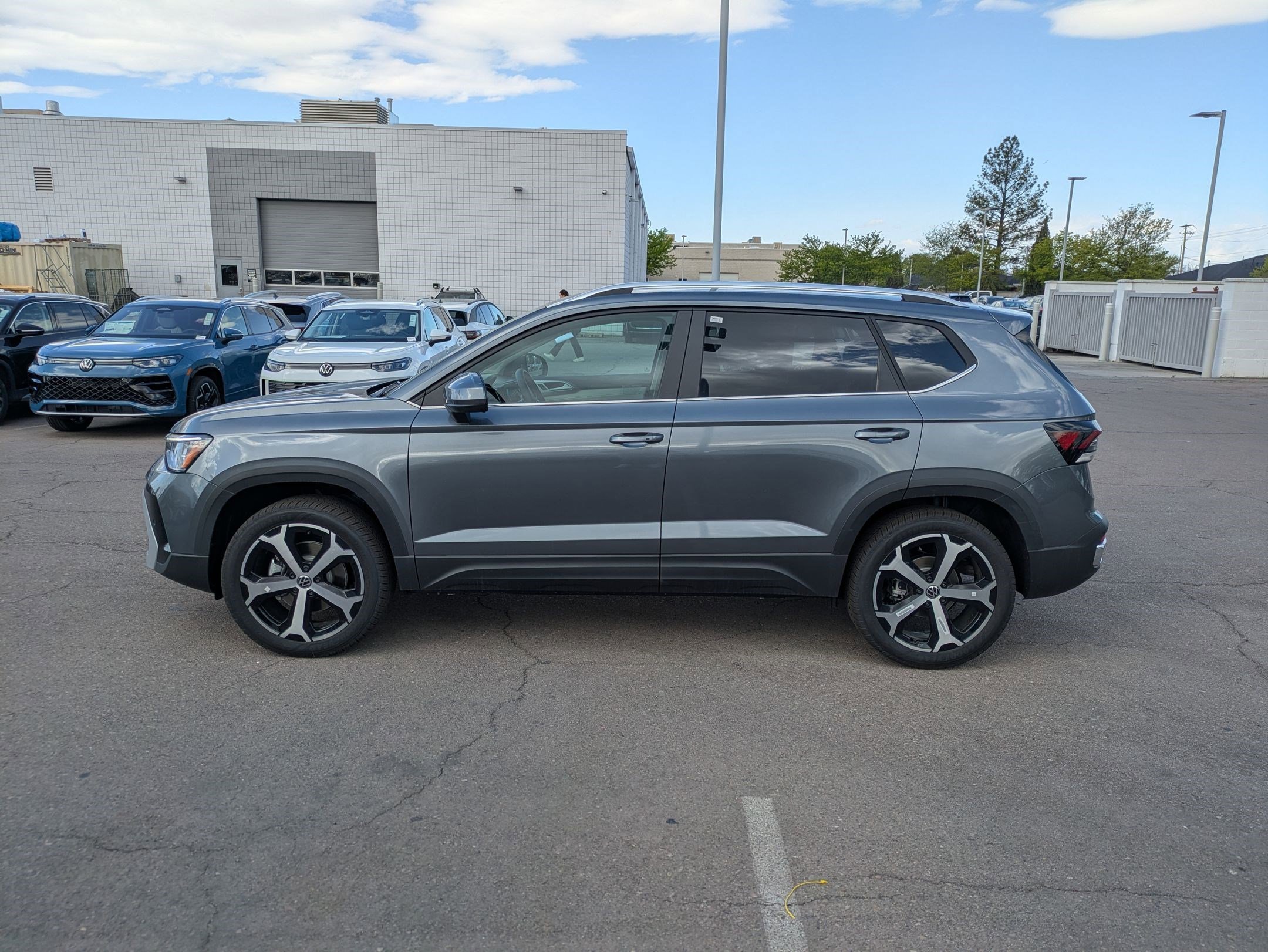 New 2026 Platinum Gray Metallic Volkswagen SEL image 7