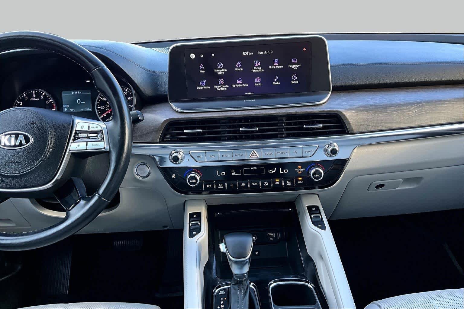 Used 2021 Glacial White Pearl Kia EX image 7