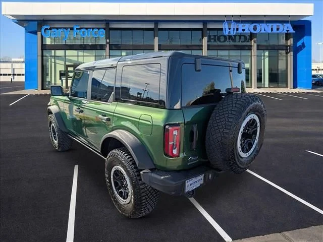 Used 2024 Green Metallic Ford Badlands image 3