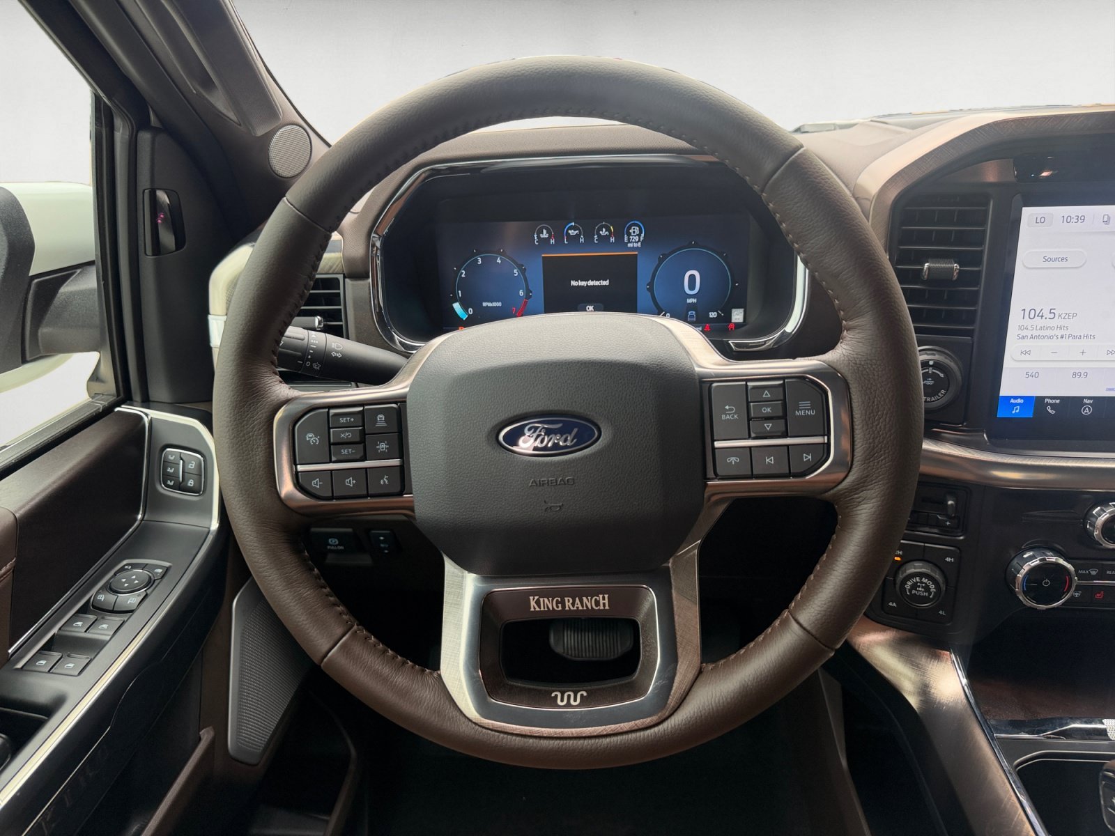 New 2026 Star White Metallic Tri-Coat Ford King Ranch image 11