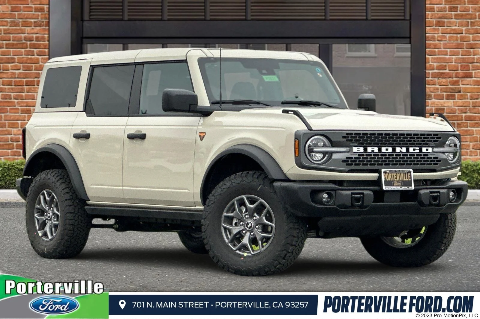 2025 Ford Bronco Badlands 4x4's photo