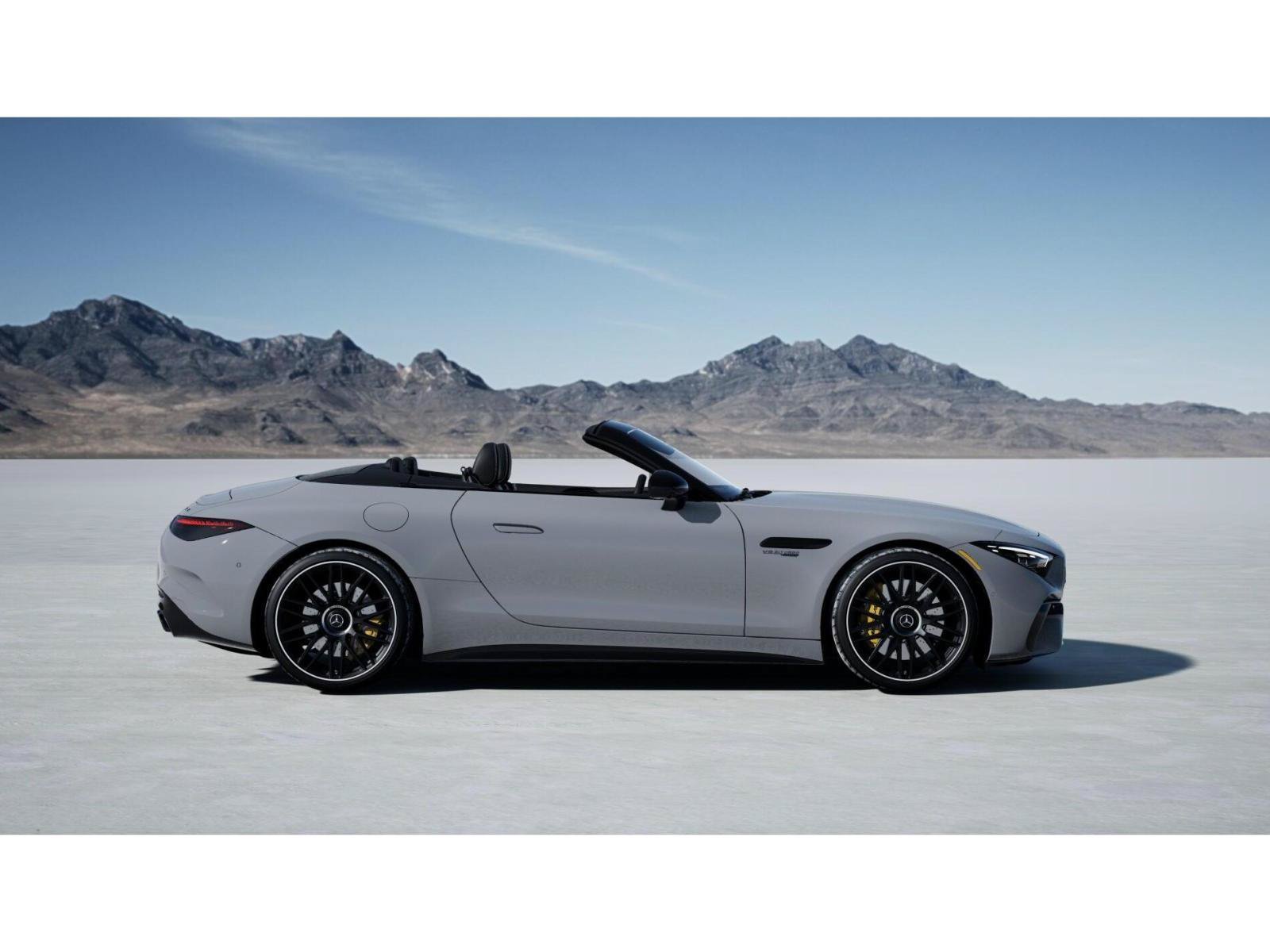 New 2027 MANUFAKTUR Alpine Grey Mercedes-Benz AMG® SL 55 image 2