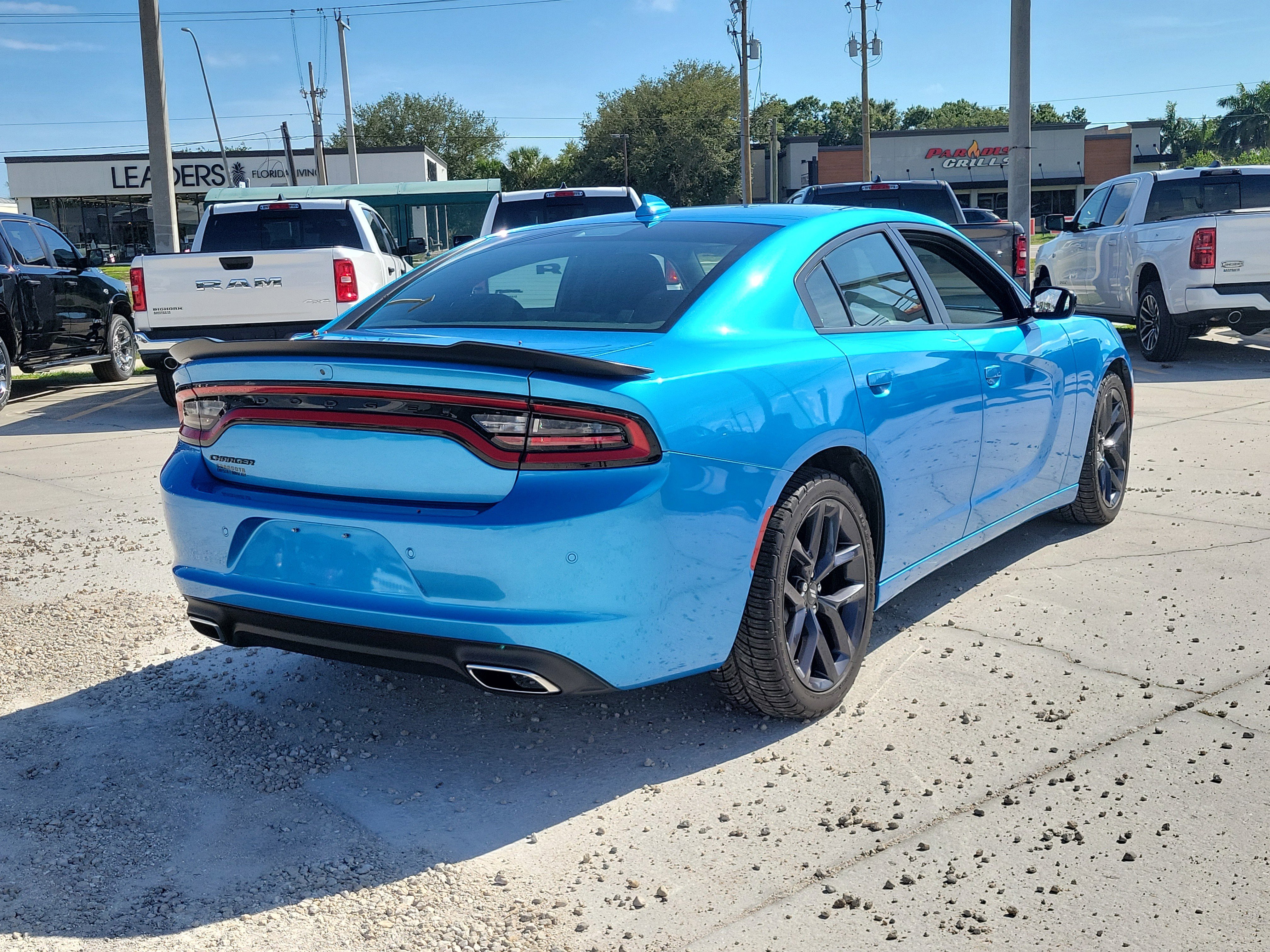 Used 2023 B5 Blue Pearlcoat Dodge SXT image 6