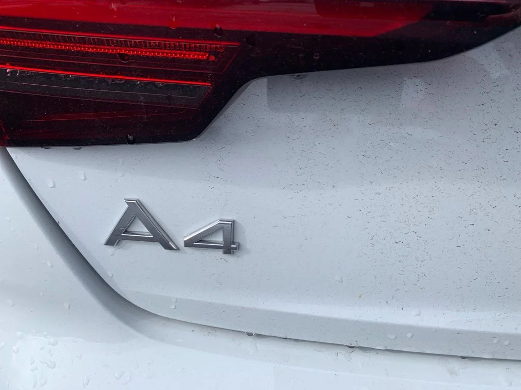 Used 2025 Glacier White Audi 45 S line Premium image 8