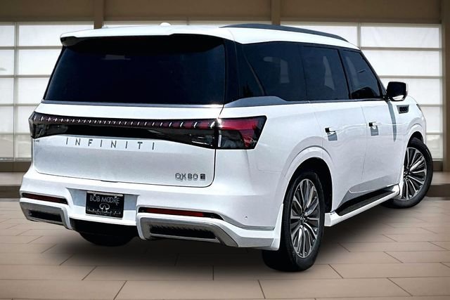New 2027 RADIANT WHITE INFINITI LUXE image 2