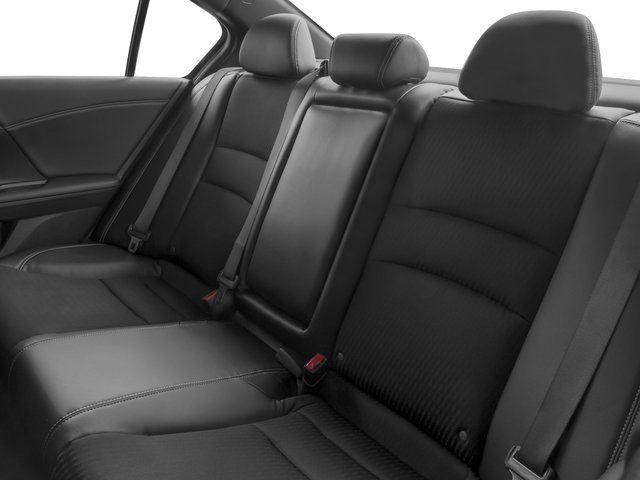 Used 2016  Honda Sport image 13