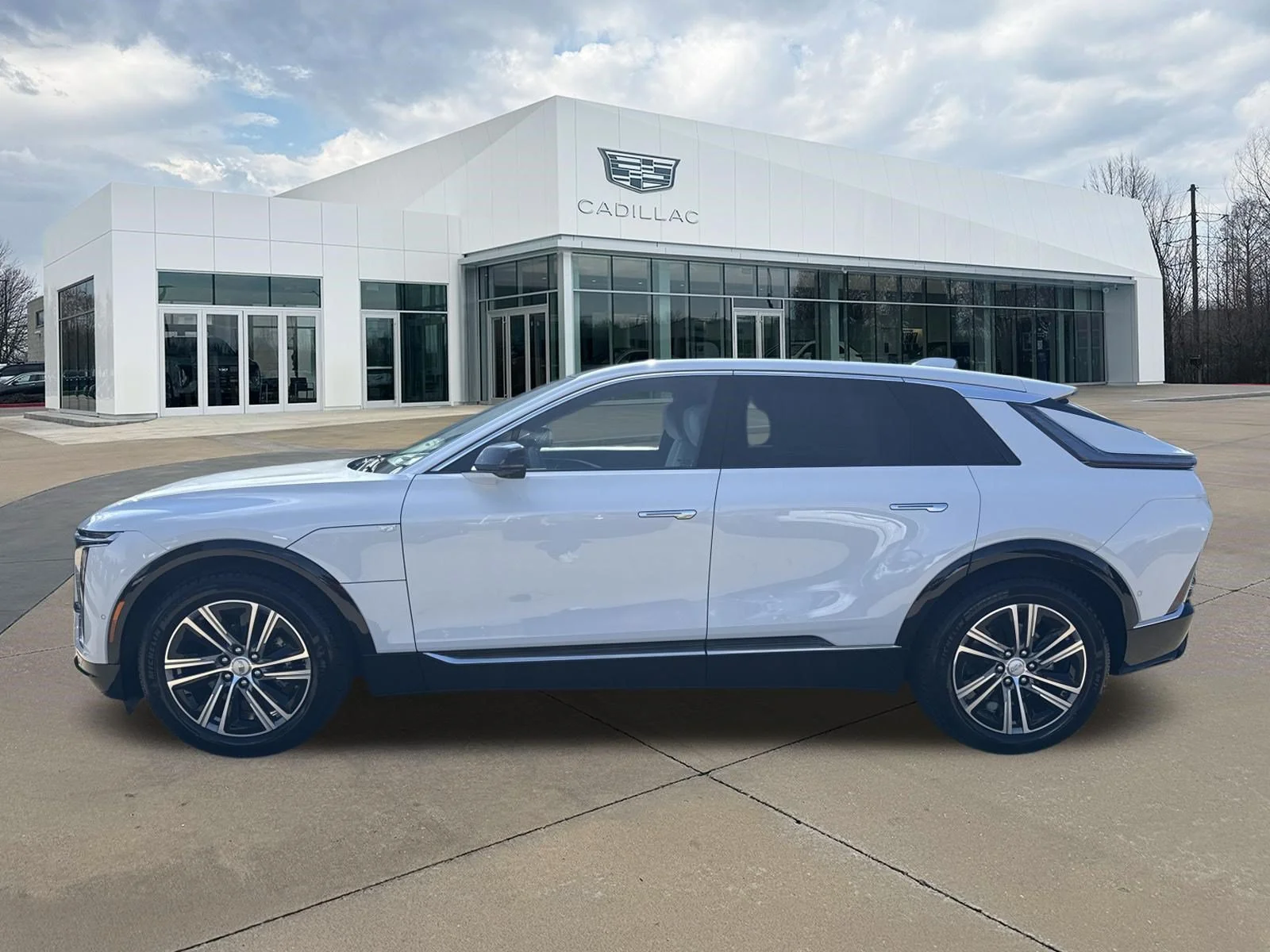 New 2026 Vibrant White Tricoat Cadillac Luxury image 6